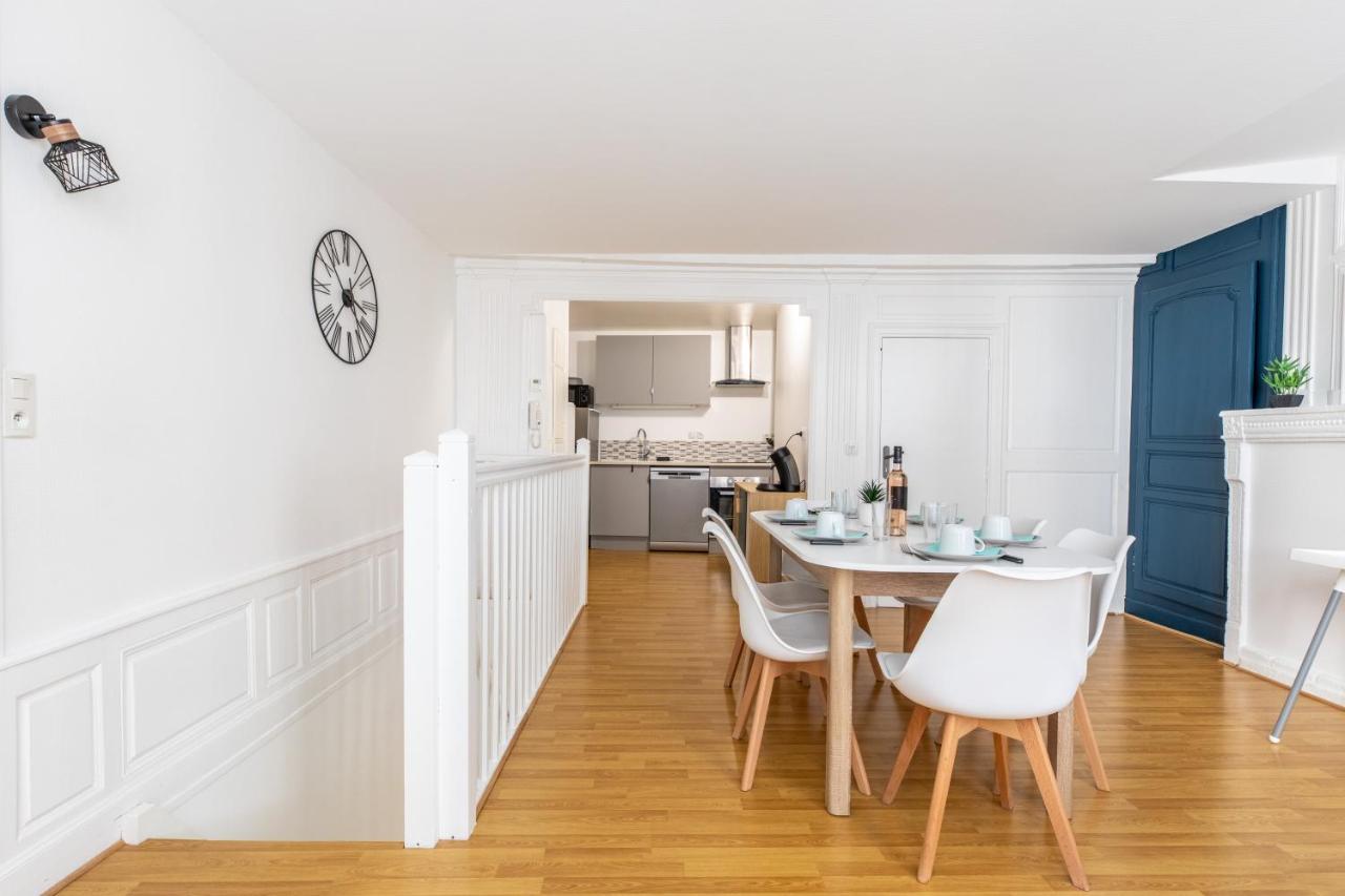 Le Double Pirou # 2 Appartements # Halte Auvergne Thiers Exterior photo
