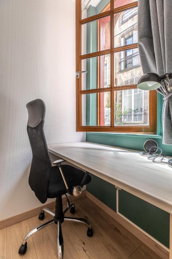 Le Double Pirou # 2 Appartements # Halte Auvergne Thiers Exterior photo