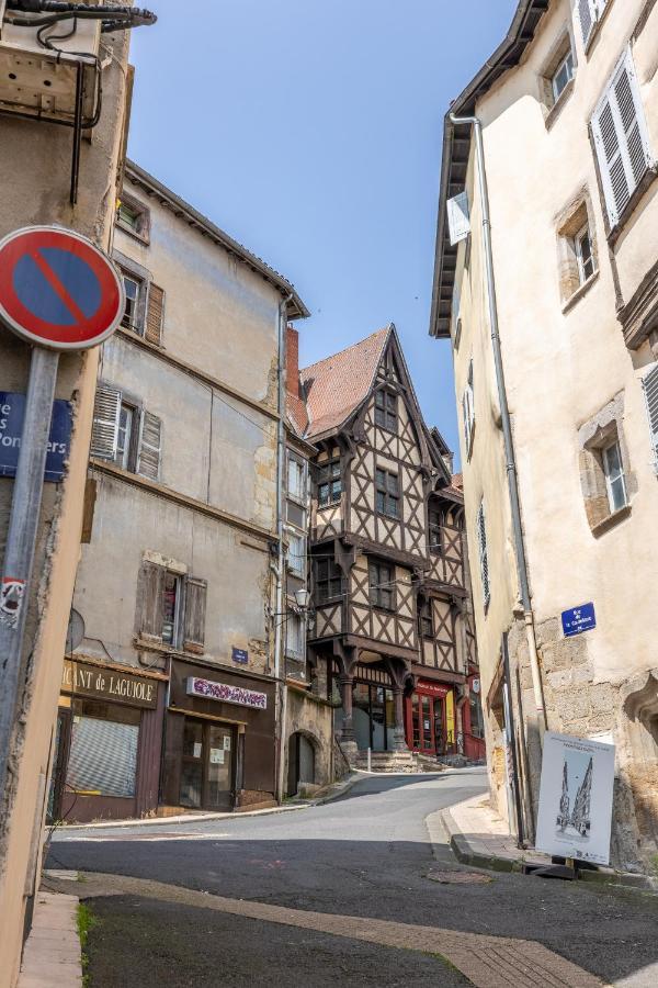 Le Double Pirou # 2 Appartements # Halte Auvergne Thiers Exterior photo