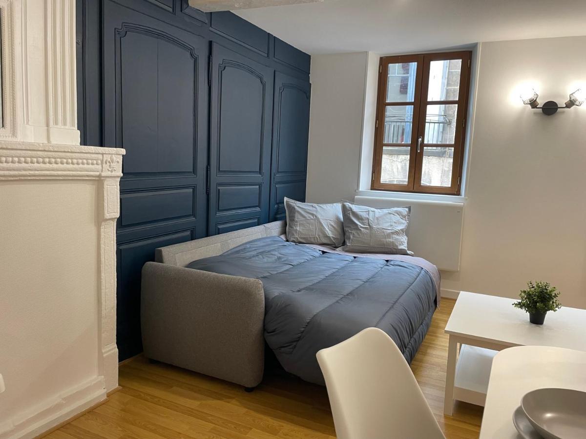 Le Double Pirou # 2 Appartements # Halte Auvergne Thiers Exterior photo